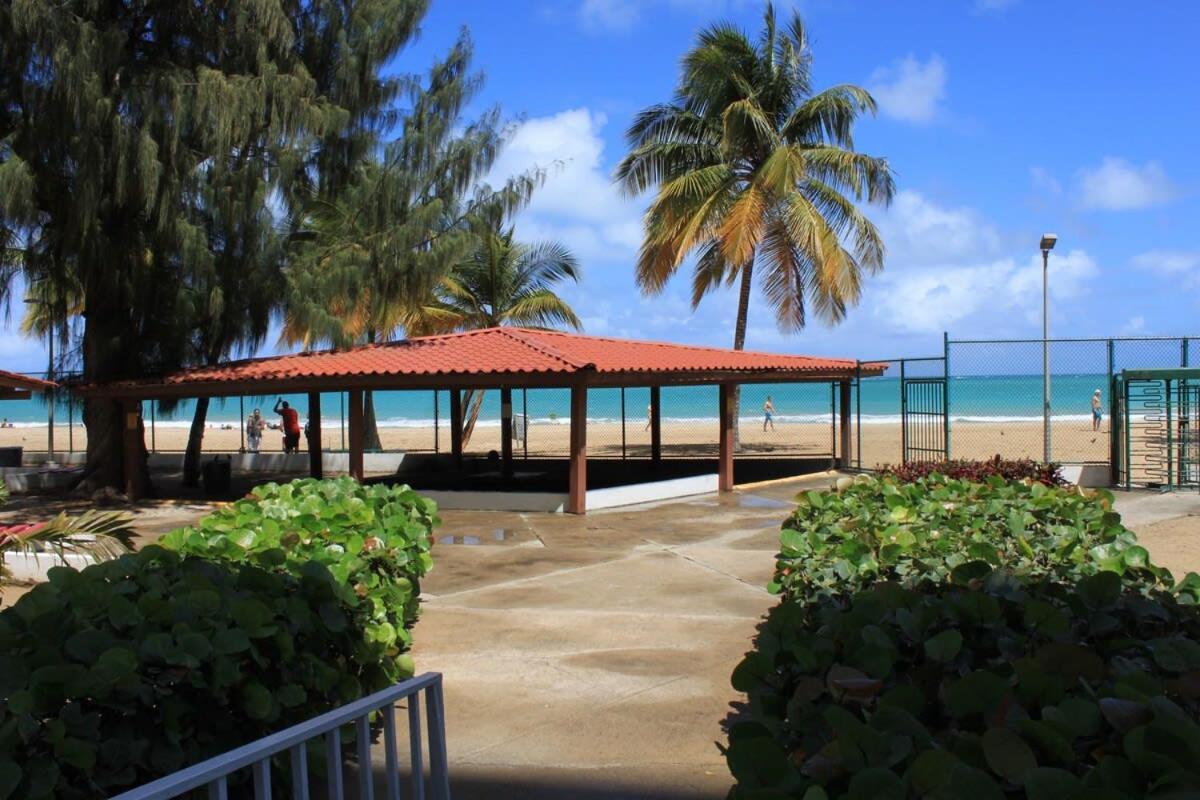 2Br Gem Ocean Front Building Isla Verde Beach San Juan Exterior foto